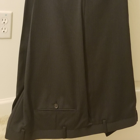 Suite - Picture 6 of 6